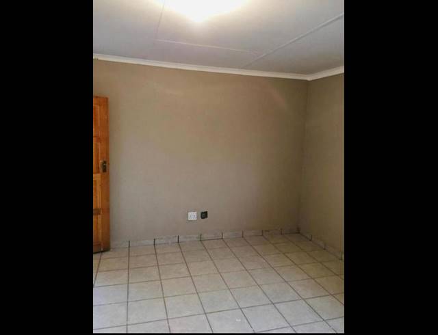 2 BEDROOM HOUSE FOR SALE IN LEHAE